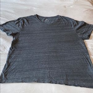 H&M V-Neck Tee Hunter Green Men’s Large